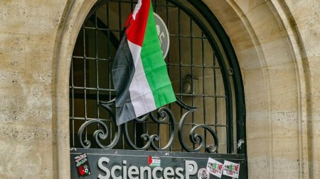 O universitate din Paris se inchide vineri din cauza protestelor pro-palestiniene. Sase <span style='background:#EDF514'>STUDEN</span>ti au intrat in greva foamei