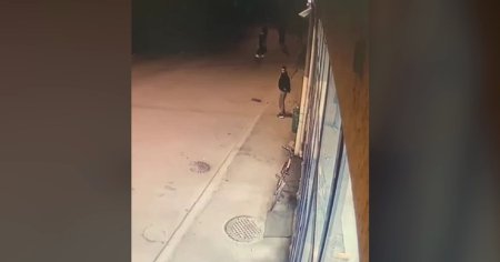 Adolescent din Buzau, cautat de politie dupa ce a fost filmat cand fura bicicleta unui copil VIDEO