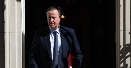 Marea Britanie nu are obiectii privind folosirea armelor sale pentru a lovi in Rusia, spune Cameron