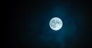 China a lansat o sonda pentru a colecta esantioane de pe fata ascunsa a Lunii