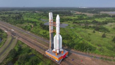 Racheta lansata de China pentru a explora partea <span style='background:#EDF514'>ASCUNS</span>a a Lunii va reveni pe Pamant dupa doua luni