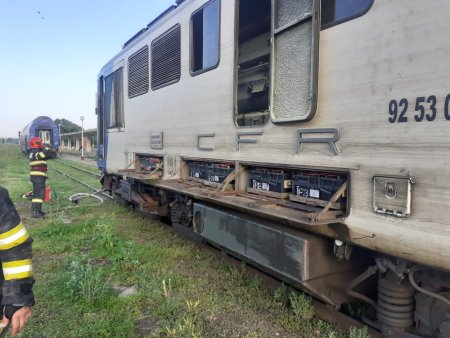 Circulatia <span style='background:#EDF514'>FEROVIARA</span> a fost blocata pe Magistrala 200 dupa ce o locomotiva s-a defectat intre statiile Voila si Fagaras