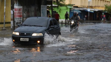 Bilantul inundatiilor din Brazilia a urcat la 56 de mort<span style='background:#EDF514'>I. Z</span>eci de persoane sunt date disparute
