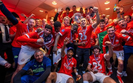 Au invadat <span style='background:#EDF514'>STRAZI</span>le orasului! PSV Eindhoven a invins-o pe Sparta Rotterdam si este campioana in Olanda