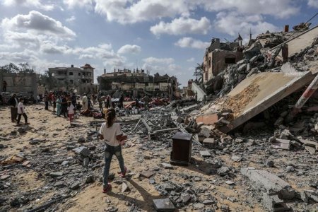 Armata israeliana a inceput evacuarea civililor palestinieni din orasul Rafah