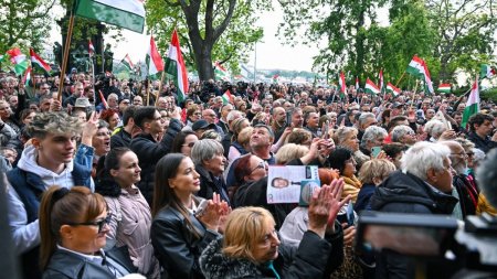Mii de unguri in strada, impotriva premierului Viktor Orban: 