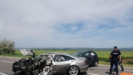 Carambol cu trei masini, pe DN2 E85, in Vrancea! Sase persoane au fost ranite, doua fiind in stare <span style='background:#EDF514'>GRAVA</span>