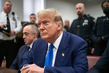 Trump, amenintat din nou cu incarcerarea si amendat cu 1.000 de dolari de Merchan in procesul penal de la New York