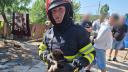 A doua zi de Paste a venit cu o minune: Pompierii din Tulcea au salvat doi catei pufosi si frumosi foc dintr-o casa cuprinsa de incendiu
