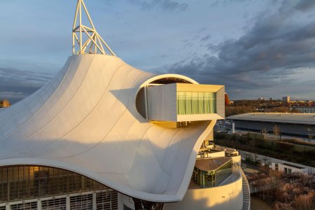 <span style='background:#EDF514'>PICTURA</span> Originea lumii” a lui Courbet, vandalizata la Centrul Pompidou-Metz. O alta opera a fost furata