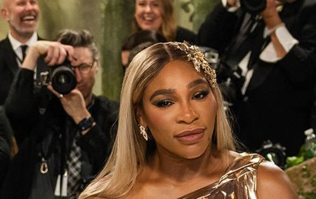 Rochia Serenei Williams a aruncat in aer Met Gala! Sharapova a scos telefonul: Unde e?