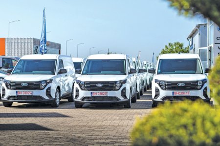 Prima flota de Transit Courier de Craiova: 63 de utilitare produse in Romania de Ford Otosan Craiova au fost comandate de un furnizor telecom, contract estimat la peste 1 mil. euro