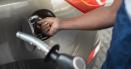 Cresterea cererii de benzina va incetini in acest an din cauza cresterii numarului de vehicule electrice