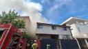 Incendiu puternic in Bucuresti | Doua case au luat foc in Sectorul 2
