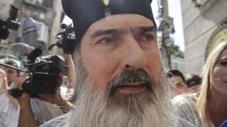 Arhiepiscopul Tomisului, IPS Teodosie, a fost trimis in judecata pentru infractiuni de coruptie