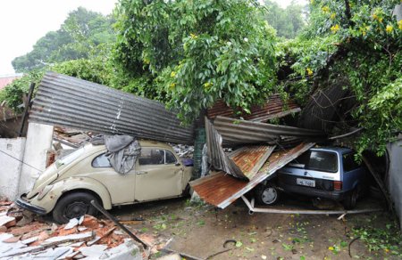Bilantul in urma ploilor abundente din Brazilia a ajuns la 100 de morti