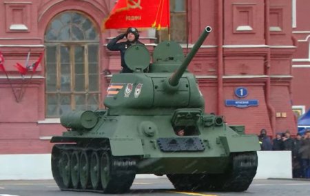 Economie la parada Moscovei de Ziua Victoriei: Un singur tanc a fost expus, acelasi prezent si anul trecut