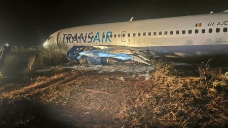 Seria neagra continua pentru Boeing. 11 persoane au fost ranite dupa ce un avion a iesit de pe pista la Dakar