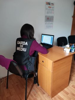 Fabrica de ulei din Constanta, amendata cu 50.000 de lei de Garda de Mediu pentru poluarea retelei de canalizare cu grasimi vegetale