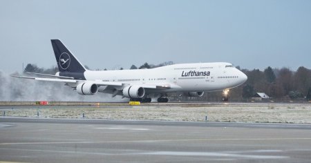 Zborul Lufthansa de la Frankfurt la Chicago a fost intrerupt din cauza unui miros ciudat aparut in cabina