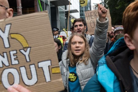 Scandal la Eurovision 2024. Manifestatie cu mii de oameni impotriva Israelului. Greta Thunberg a luat parte la protest