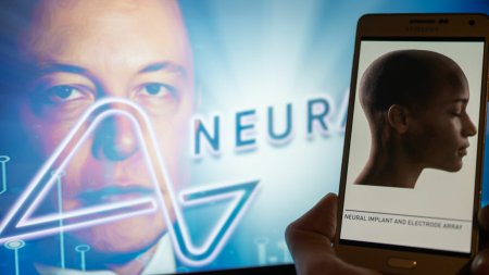 Esec pentru Musk cu primul implant Neuralink. Dispozitivul s-a desprins partial de creierul pacientului. Ce s-a decis