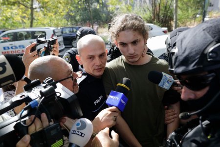 10 imagini din procesul lui Vlad Pascu care nu s-au vazut la TV si o absenta de neinteles: politistii care au permis ca un tanar drogat sa conduca pe strazi