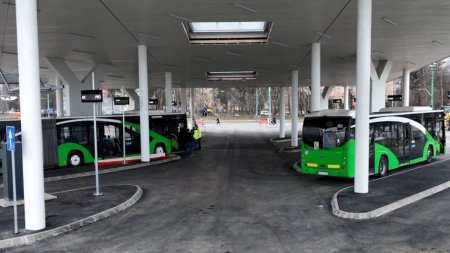 Se deschide primul terminal verde din Brasov: 12 peroane si statii de incarcare pentru autobuze electrice