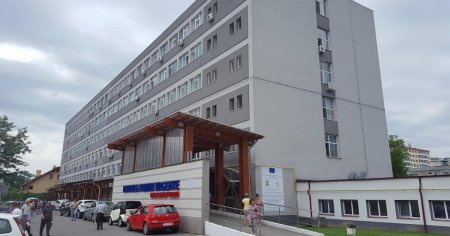 Tragedie la Spitalul Judetean de Urgenta Targoviste. Un tanar de 22 de ani s-a aruncat de la primul etaj al cladirii