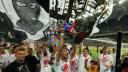 FCSB a primit trofeul de campioana a Romaniei, pe Arena Nationala, in fata a zeci de mii de spectatori. VIDEO