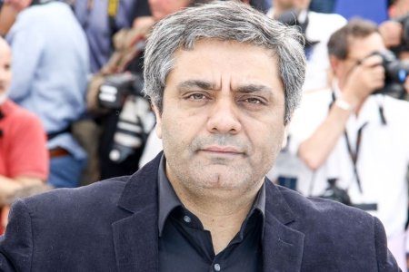 Regizorul Mohammad Rasoulof, condamnat la 8 ani de inchisoare si lovituri de bici in Iran, a fugit din tara: Va participa la festivalul de la Cannes
