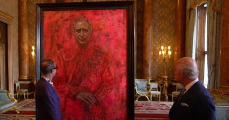 A fost dezvelit primul portret oficial al regelui Charles al III-lea: A fost usor surprins de culoarea puternica VIDEO