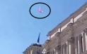 Incident de securitate la parlamentul german. Un barbat a ridicat deasupra cladirii o drona care purta steagul Rusiei | VIDEO