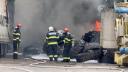 Incendiu de amploare in Timisoara. O parcare de tiruri a luat foc