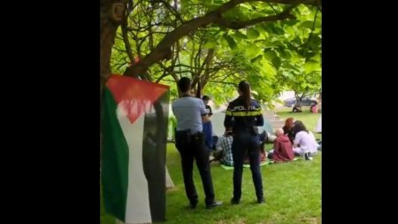 Manifestatie pro-Palestina la rectoratul Universitatii Bucuresti, dupa modelul celor din Statele Unite
