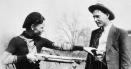 23 mai: ziua in care faimosii Bonnie si Clyde au fost impuscati. De atunci, politia este obligata sa someze orice persoana inainte de a trage VIDEO