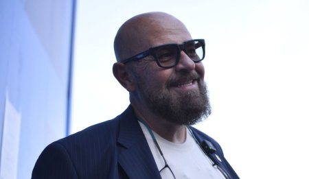 Cati mici a mancat Piedone cel mai mult la o masa: Au iesit toti din bucatarie, nu le venea sa creada. S-a intamplat in 2012