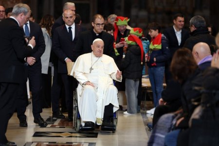 Un cardinal glumeste ca va fugi in Sicilia daca va fi ales papa: Cei care vor sunt manati de setea de putere