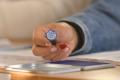 Prezenta redusa la vot in estul, nordul si centrul Romaniei. Potrivit datelor oficiale, prezenta la vot in jurul orei 13.00 era de aproape 26%
