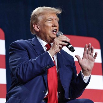 Trump nu exclude posibilitatea folosirii fortei militare pentru a controla Groenlanda