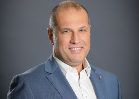Garanti BBVA introduce optiunea prin care clientii noi, persoane fizice, pot accesa produsele si serviciile bancare direct din aplicatia de Mobile Banking