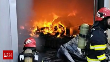 O fabrica de fotovoltaice din Romania, distrusa de incendiu. Pagubele sunt uriase